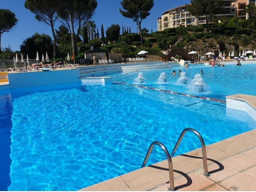 Village Cap Esterel, Piscine, Plage Saint-Raphaël Extérieur photo