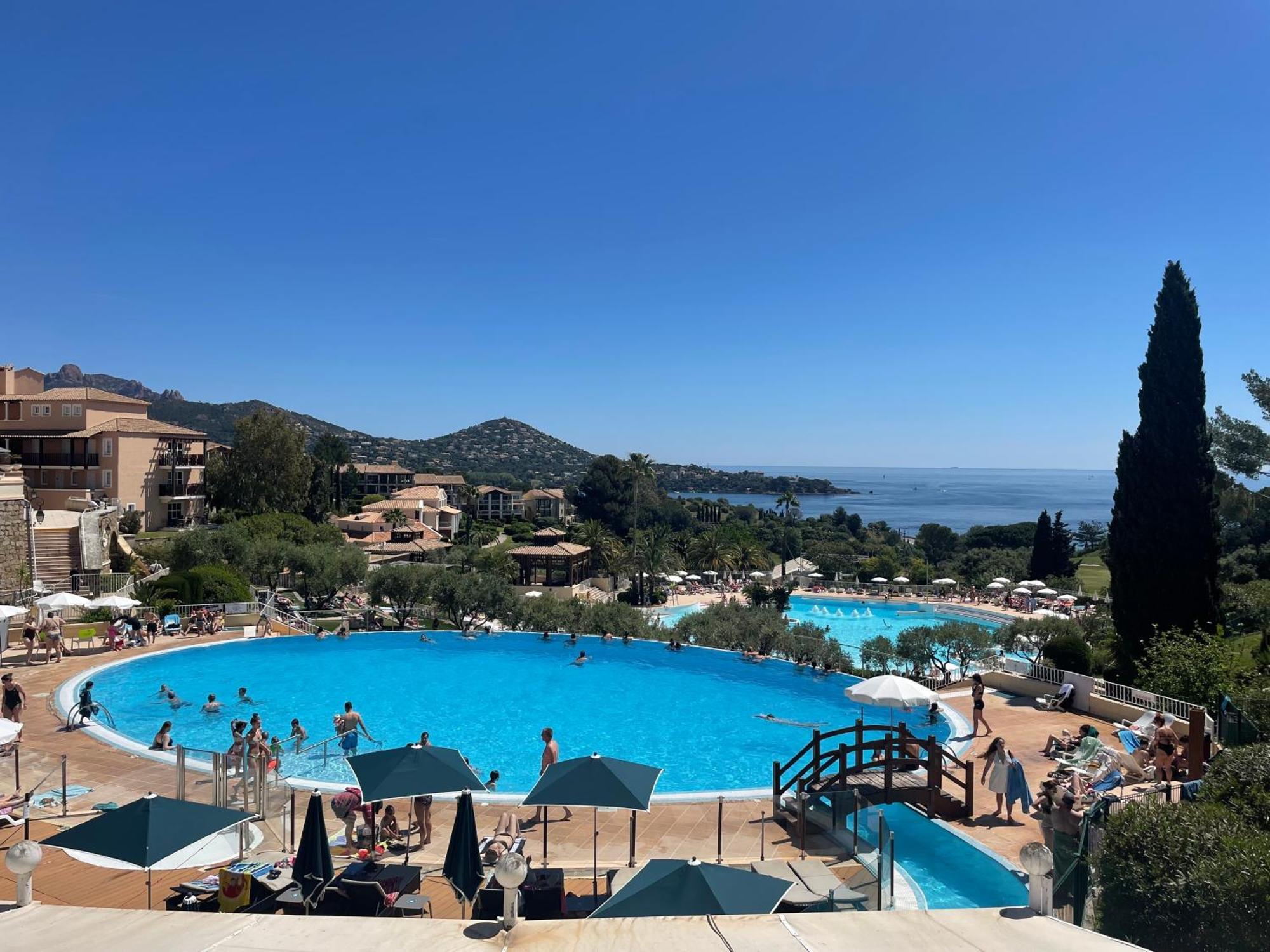 Village Cap Esterel, Piscine, Plage Saint-Raphaël Extérieur photo