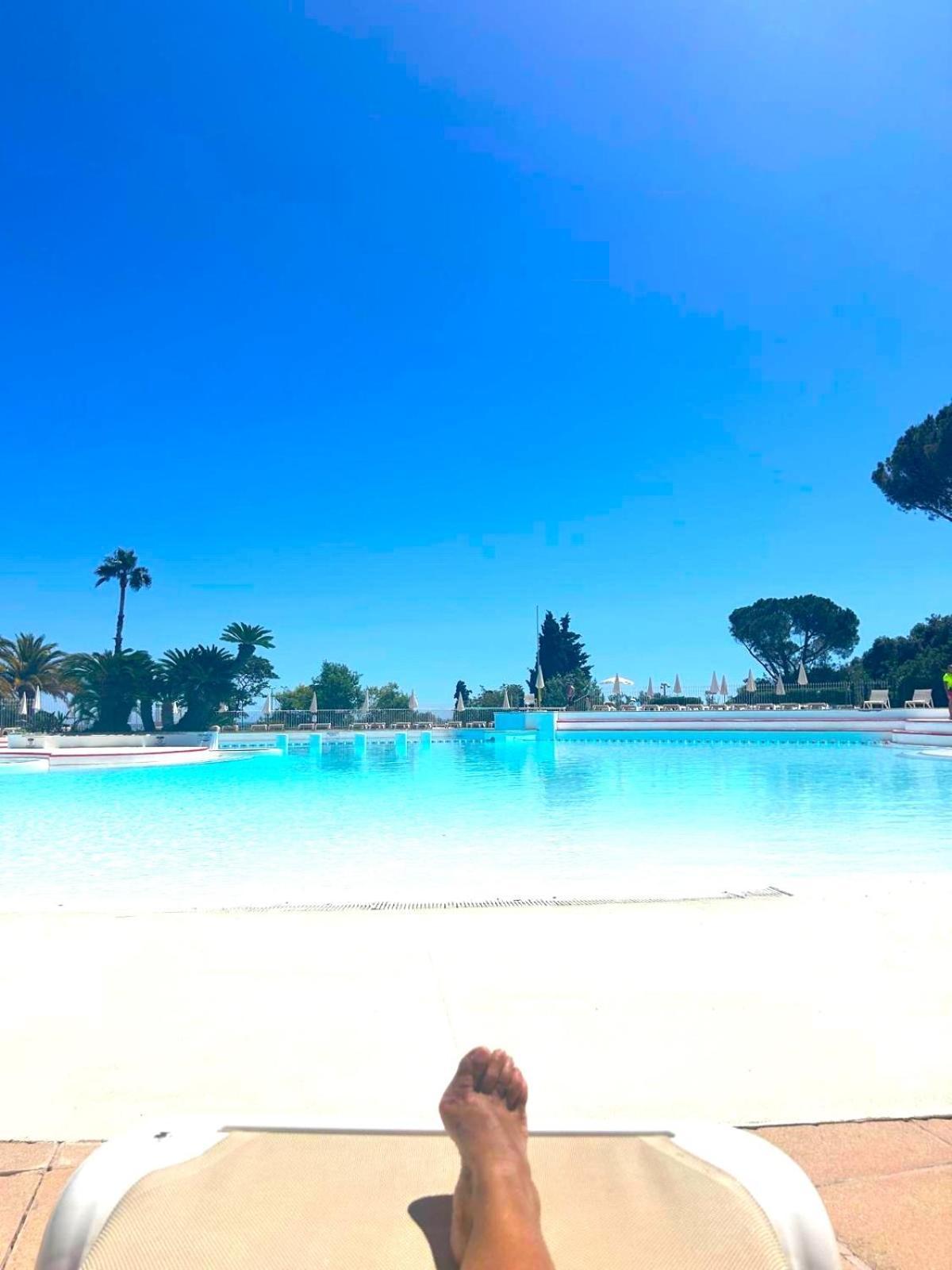 Village Cap Esterel, Piscine, Plage Saint-Raphaël Extérieur photo