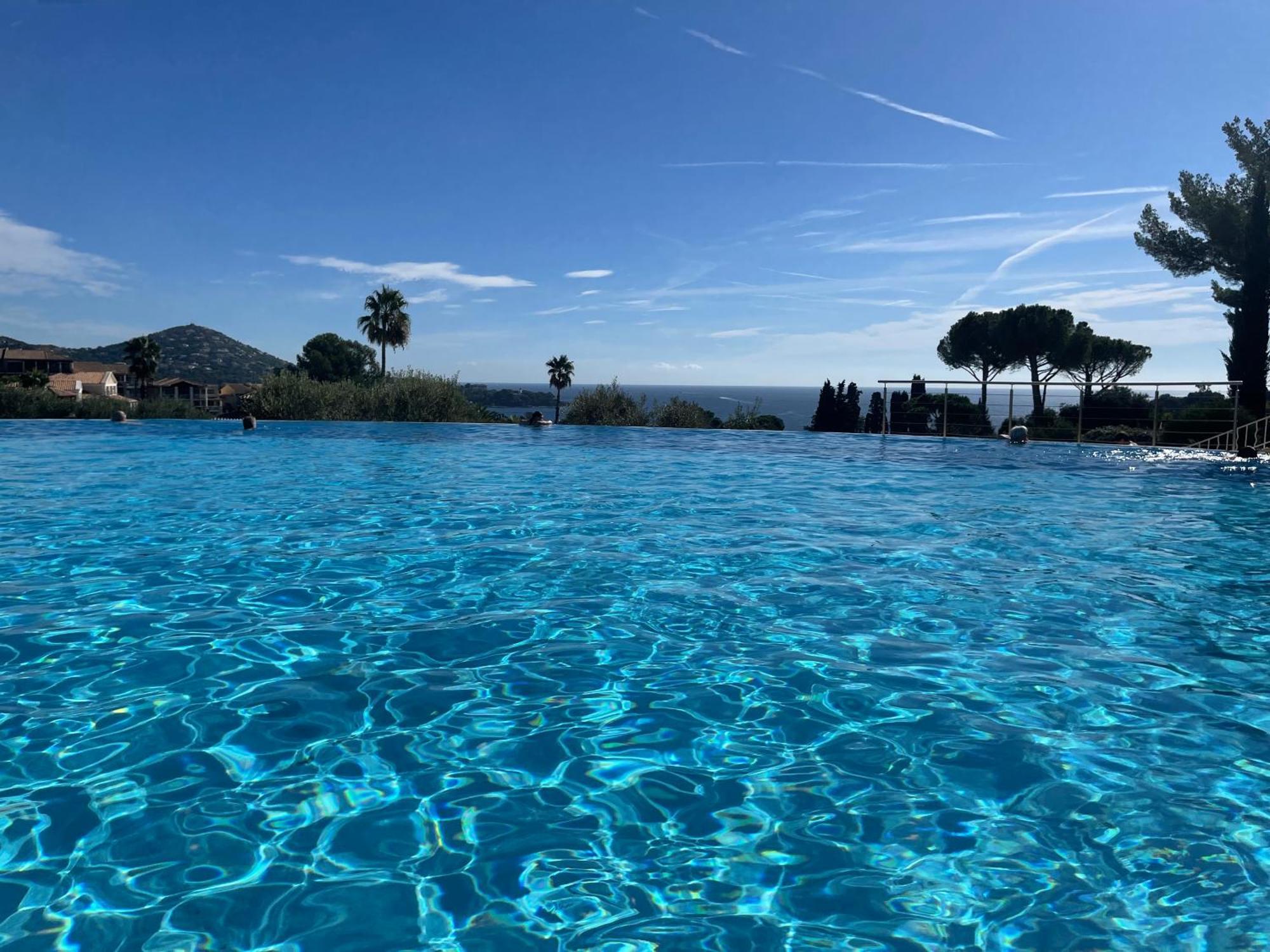 Village Cap Esterel, Piscine, Plage Saint-Raphaël Extérieur photo