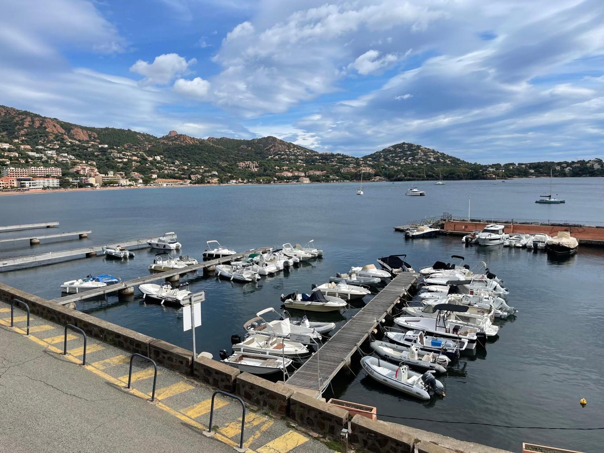 Village Cap Esterel, Piscine, Plage Saint-Raphaël Extérieur photo