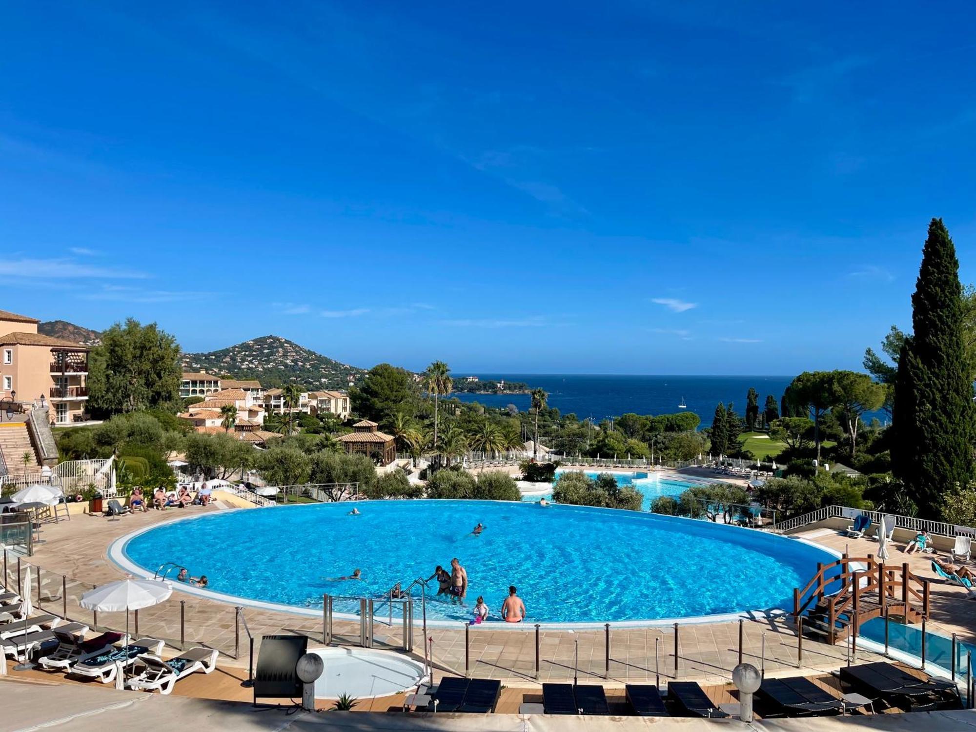 Village Cap Esterel, Piscine, Plage Saint-Raphaël Extérieur photo